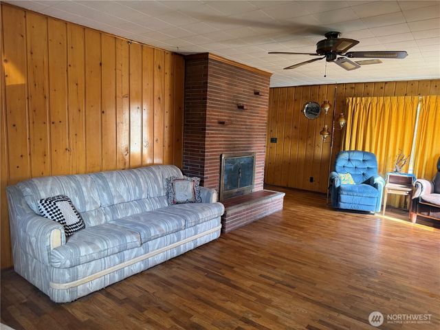 8275 State Route 20, Port Townsend, WA 98368