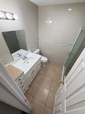 28202 SW 143rd Ct, Homestead, FL 33033