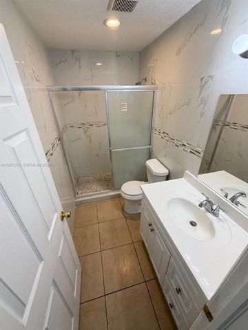 28202 SW 143rd Ct, Homestead, FL 33033