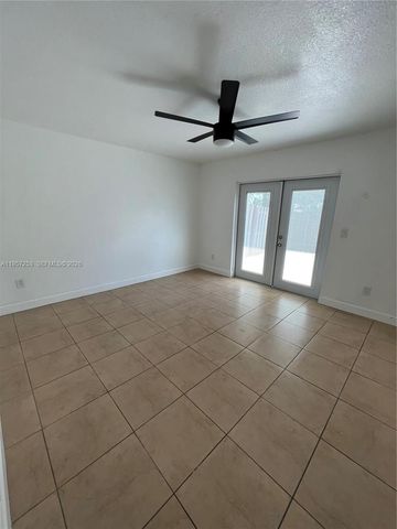 28202 SW 143rd Ct, Homestead, FL 33033