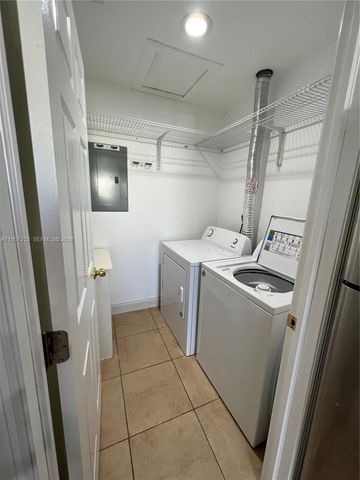 28202 SW 143rd Ct, Homestead, FL 33033