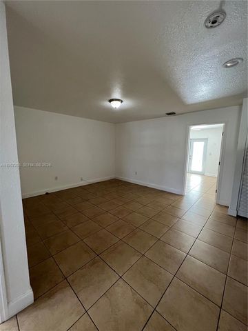 28202 SW 143rd Ct, Homestead, FL 33033