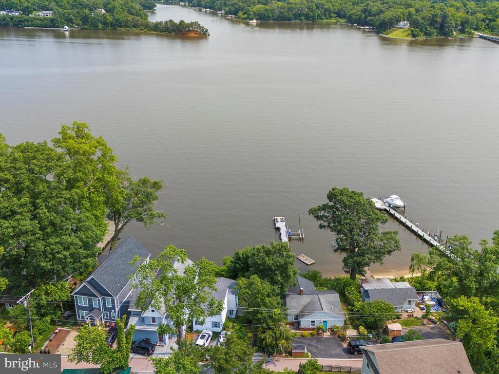 Image 1 of property listing at 8 SHORE WALK RD, Riva, MD 21140