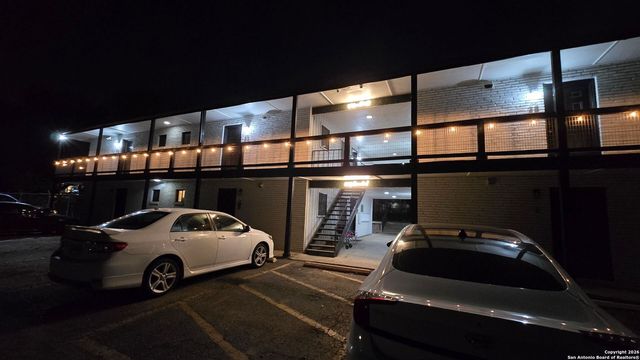 516 Gentleman Rd Apt 17, Balcones Heights, TX 78201