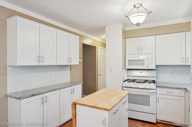 4254 Halkirk Drive, Waterford, MI 48329