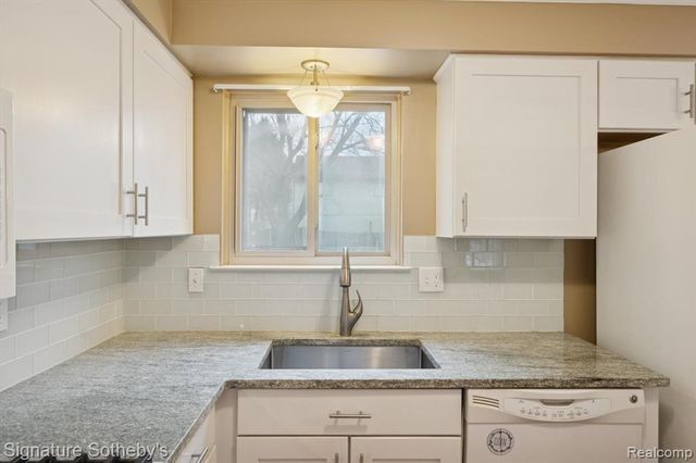 4254 Halkirk Drive, Waterford, MI 48329