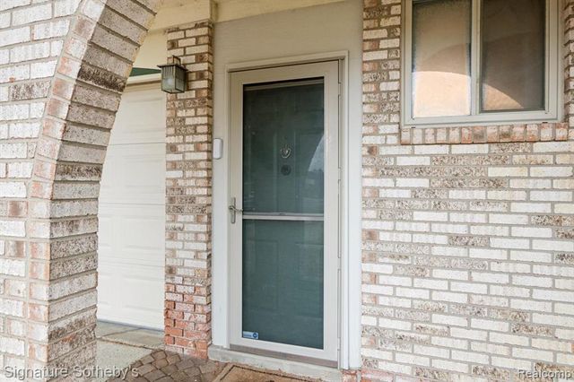 4254 Halkirk Drive, Waterford, MI 48329