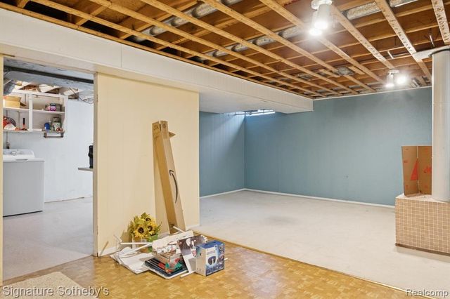 4254 Halkirk Drive, Waterford, MI 48329