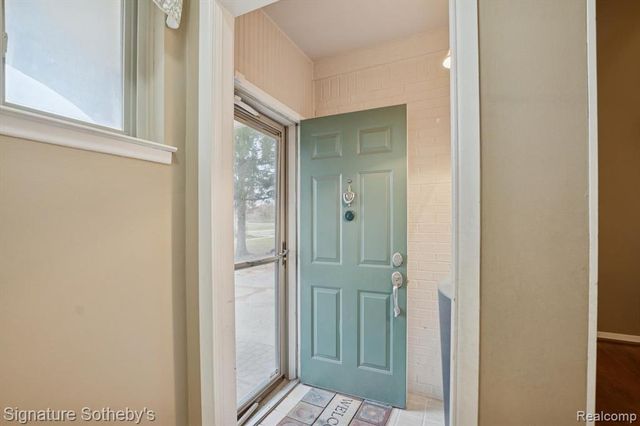 4254 Halkirk Drive, Waterford, MI 48329