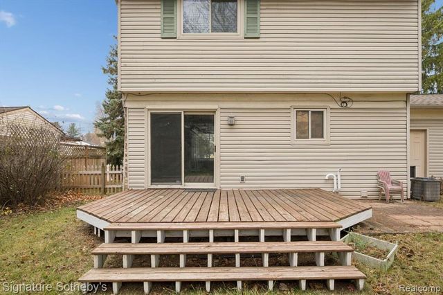 4254 Halkirk Drive, Waterford, MI 48329