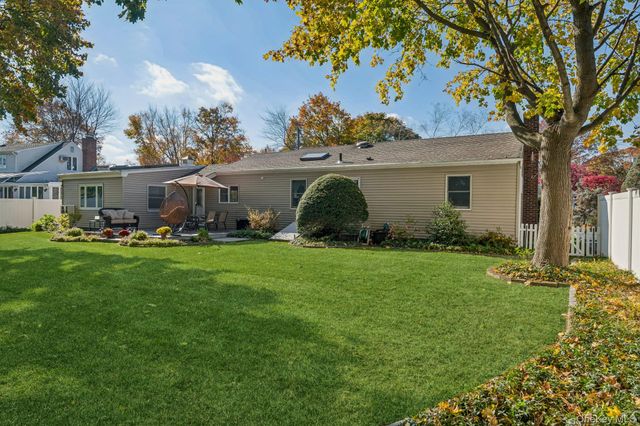 17 Ellington Drive, East Northport, NY 11731