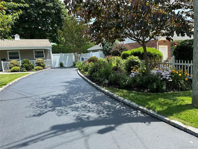 17 Ellington Drive, East Northport, NY 11731