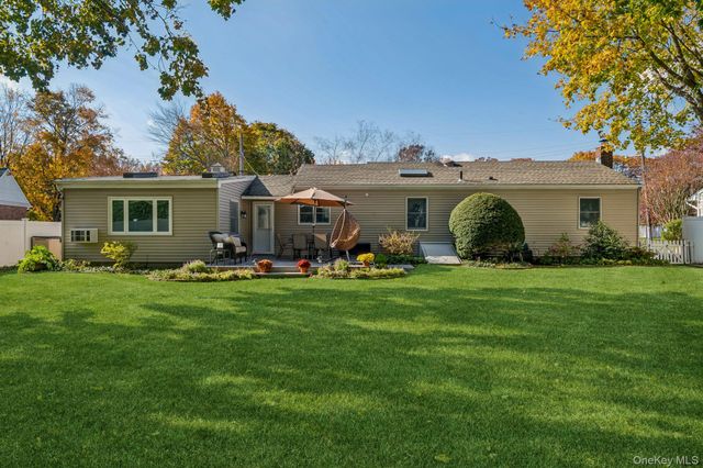 17 Ellington Drive, East Northport, NY 11731