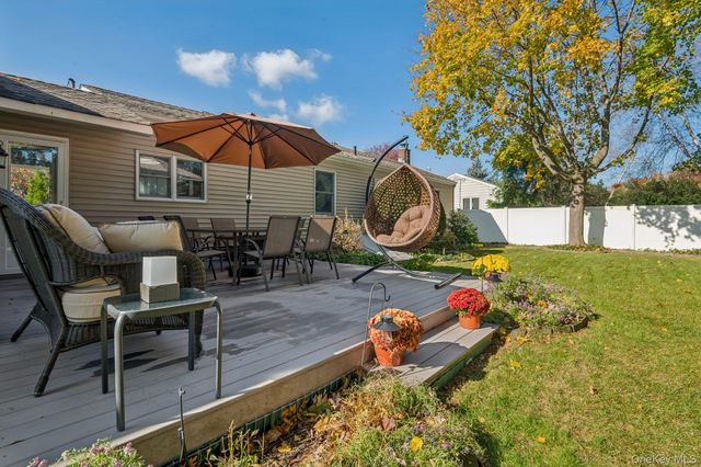 17 Ellington Drive, East Northport, NY 11731