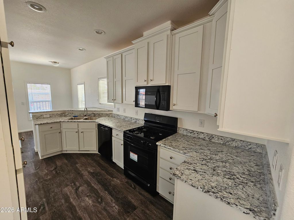8421 E Main Street 18, Mesa, AZ 85207 — photo 2