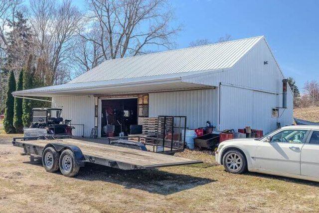 832 W Front Street, Burr Oak, MI 49030