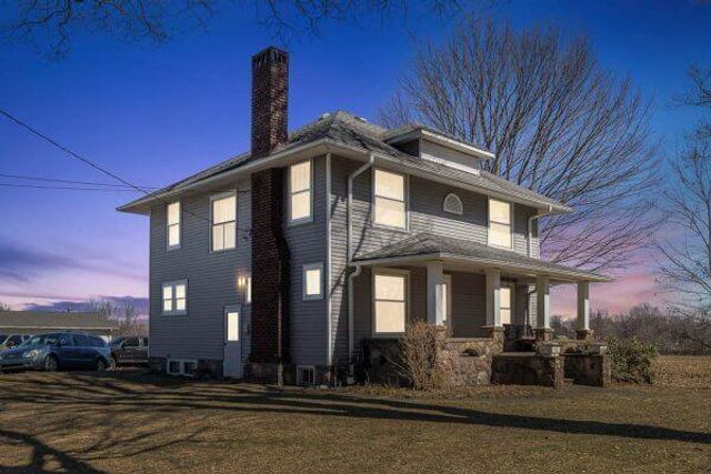 832 W Front Street, Burr Oak, MI 49030