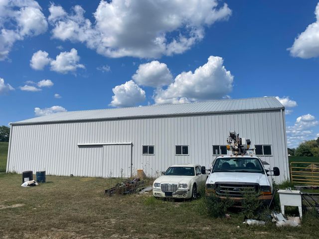 832 W Front Street, Burr Oak, MI 49030