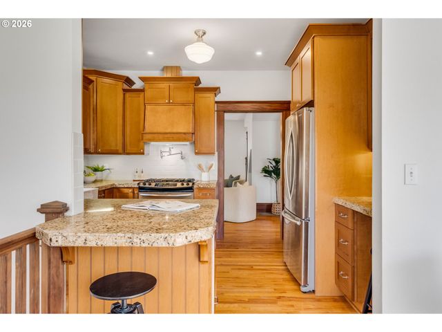 2212 KAUFFMAN Ave, Vancouver, WA 98660