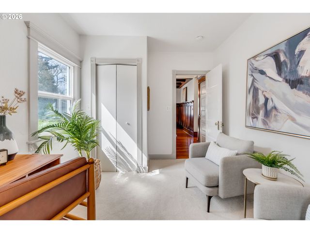 2212 KAUFFMAN Ave, Vancouver, WA 98660