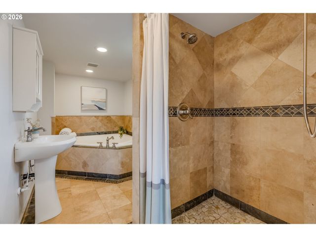 2212 KAUFFMAN Ave, Vancouver, WA 98660