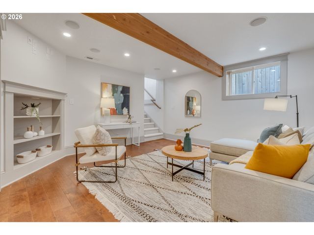 2212 KAUFFMAN Ave, Vancouver, WA 98660