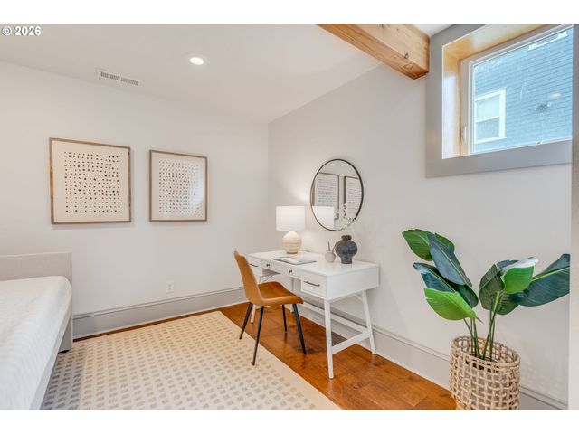 2212 KAUFFMAN Ave, Vancouver, WA 98660