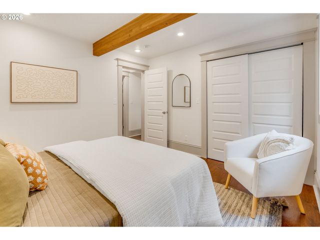 2212 KAUFFMAN Ave, Vancouver, WA 98660