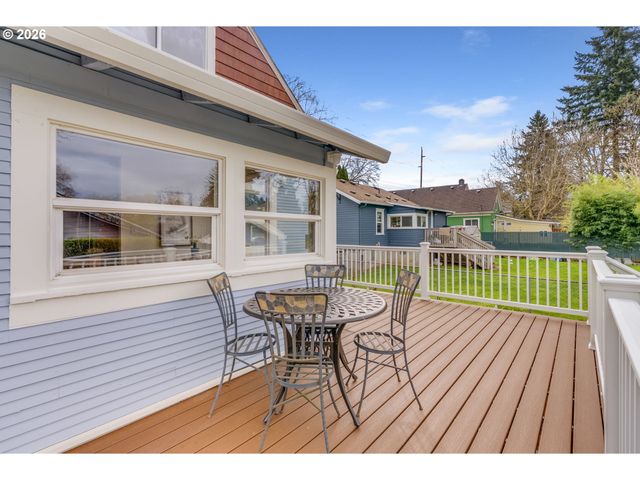 2212 KAUFFMAN Ave, Vancouver, WA 98660