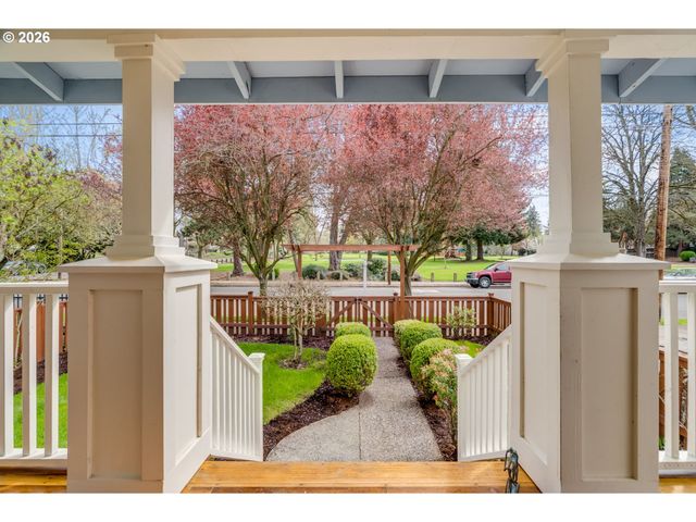 2212 KAUFFMAN Ave, Vancouver, WA 98660