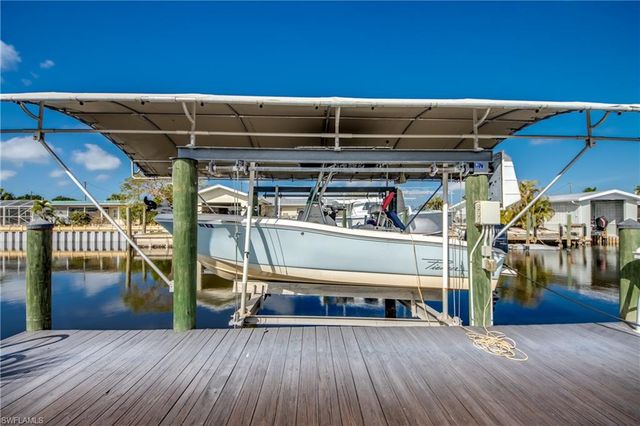 16057 Bowline ST, Bokeelia, FL 33922