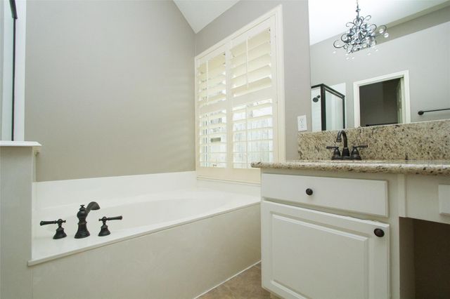 178 Brooksedge Court, The Woodlands, TX 77382