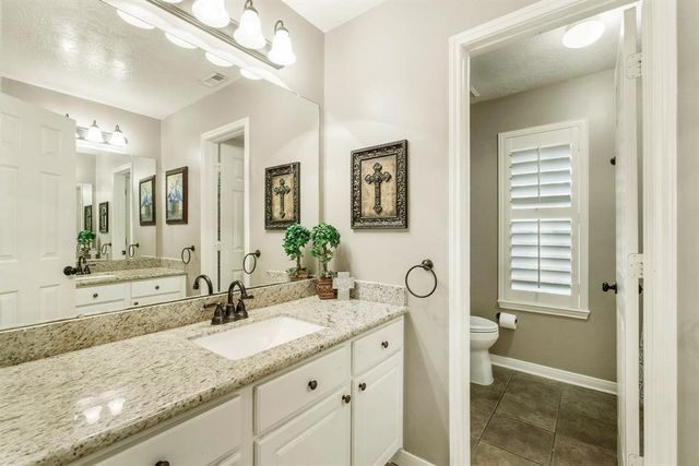 178 Brooksedge Court, The Woodlands, TX 77382