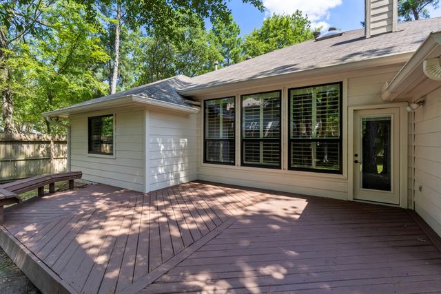 178 Brooksedge Court, The Woodlands, TX 77382