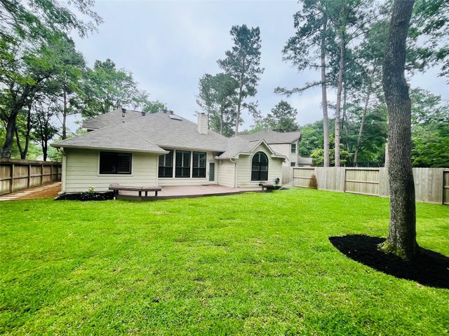 178 Brooksedge Court, The Woodlands, TX 77382