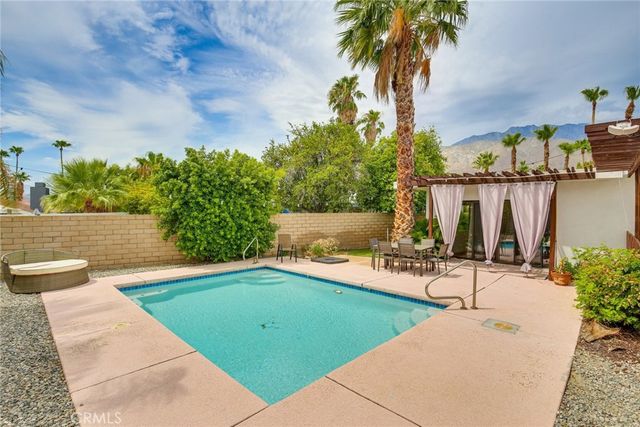 1123 E El Cid, Palm Springs, CA 92262