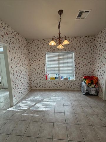 4625 NW 25th Place 4625, Oklahoma City, OK 73127