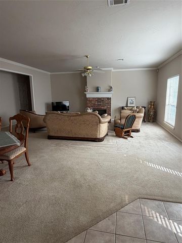 4625 NW 25th Place 4625, Oklahoma City, OK 73127