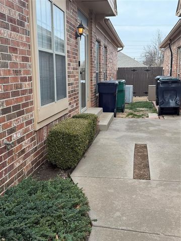 4625 NW 25th Place 4625, Oklahoma City, OK 73127