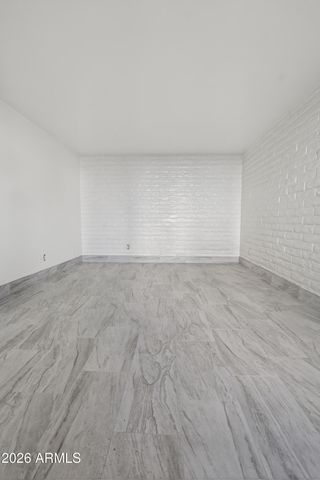 2925 N 38TH Street, Phoenix, AZ 85018