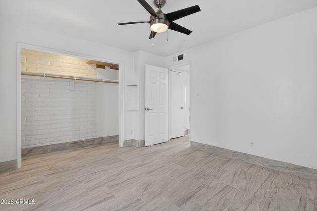 2925 N 38TH Street, Phoenix, AZ 85018