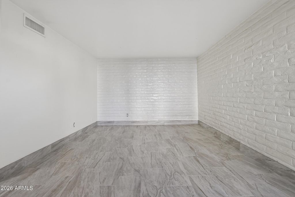 Image 17 of property listing at 2925 N 38TH Street, Phoenix, AZ 85018