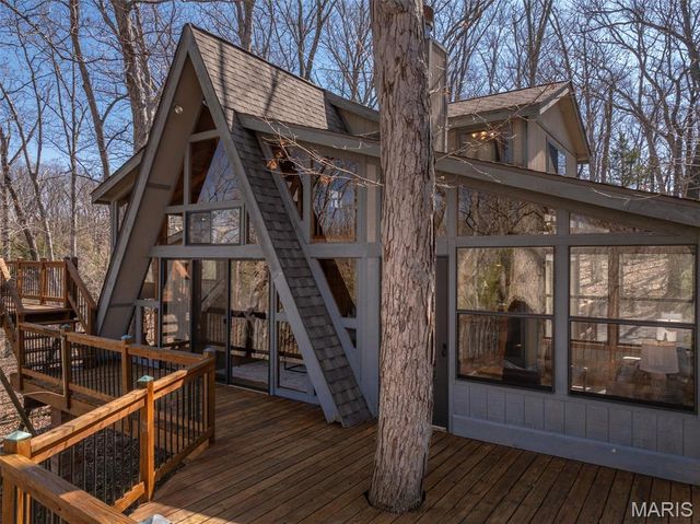 2442 Linden Point Drive, Innsbrook, MO 63390