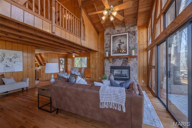 2442 Linden Point Drive, Innsbrook, MO 63390