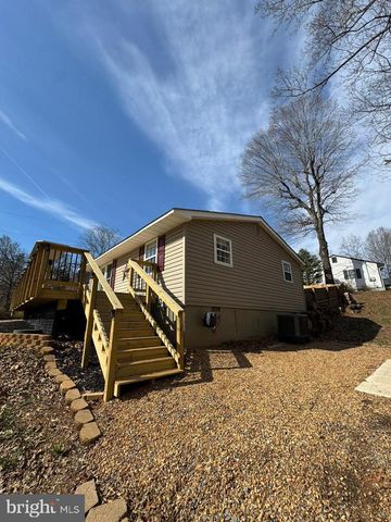 107 BOUNDARY DR, Stafford, VA 22556