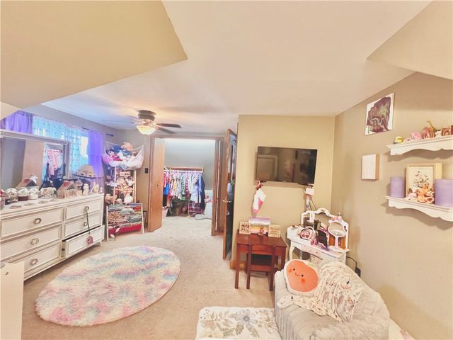 929 Mount Jackson Rd, North Beaver Twp, PA 16102