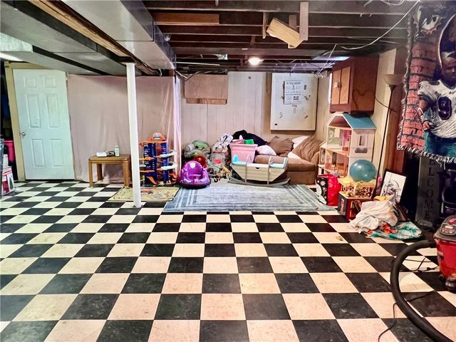 929 Mount Jackson Rd, North Beaver Twp, PA 16102