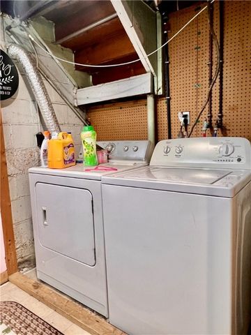 929 Mount Jackson Rd, North Beaver Twp, PA 16102