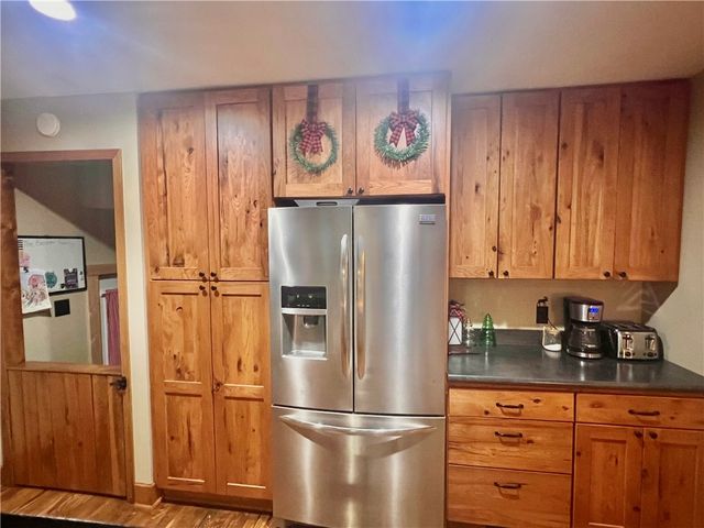 929 Mount Jackson Rd, North Beaver Twp, PA 16102