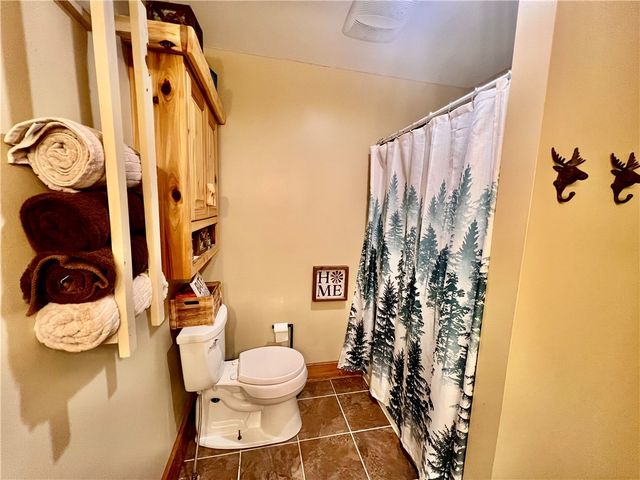 929 Mount Jackson Rd, North Beaver Twp, PA 16102